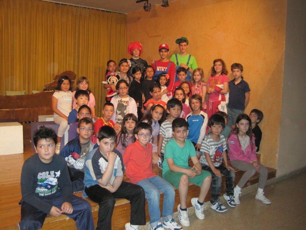 IES Pedro de Luna_CP Tenerías_actividad teatro en inglés